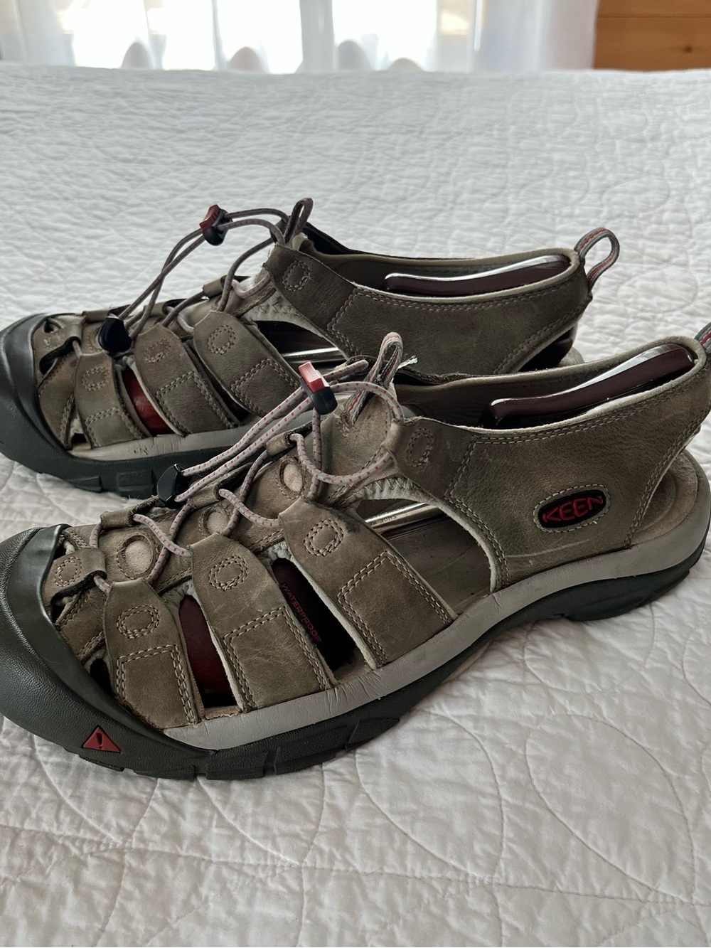 Keen Newport H2 Men’s Gray Outdoor Sport Sandals Hiking Trail River Adventure